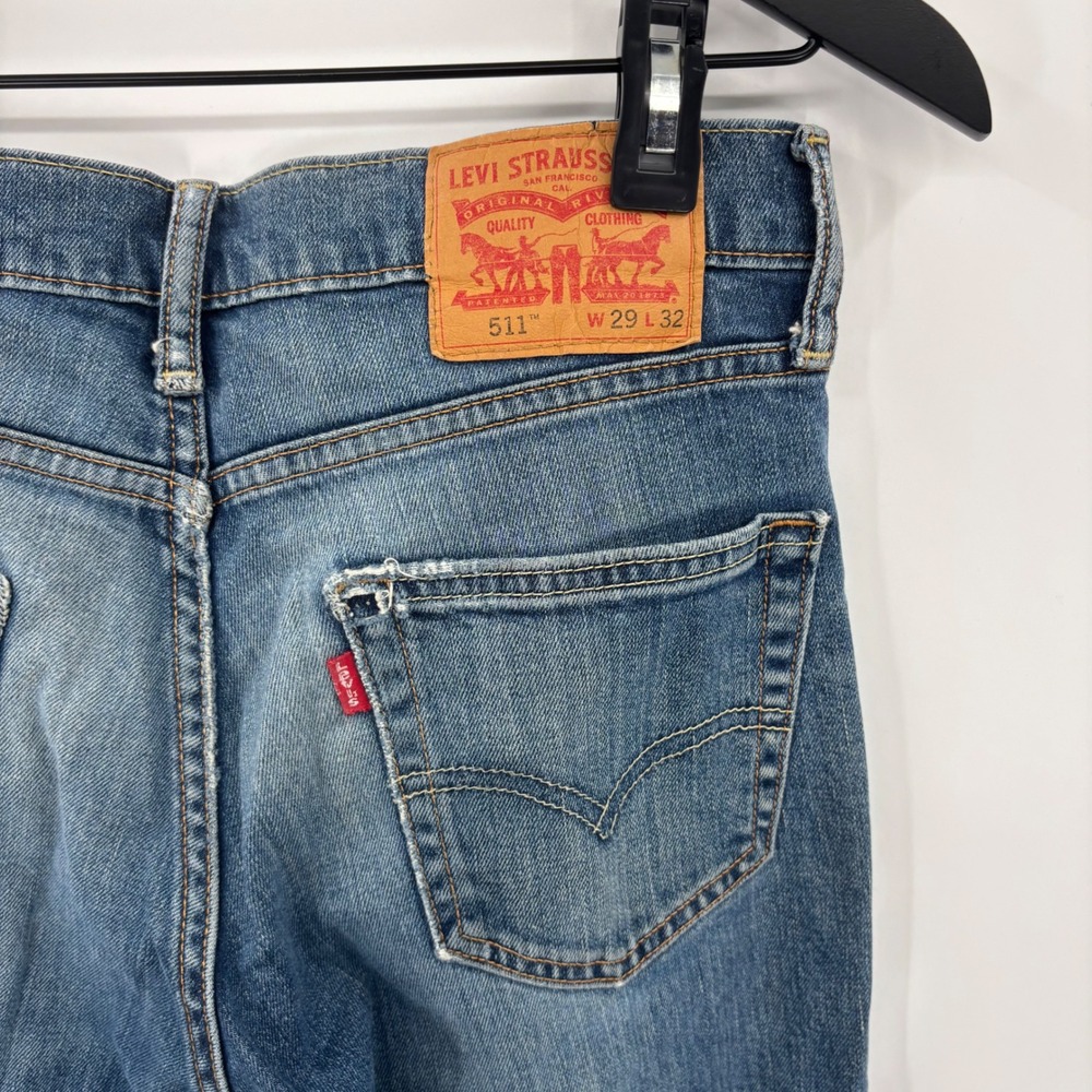 Levis 511 Slim Fit Distressed Jeans Mens 29x32 Medium Wash Blue Ripped Knee